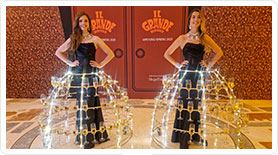 Lady Champagne Cannes