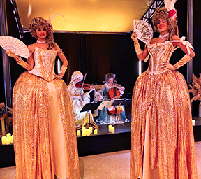 Echassiers Marquises Marie-Antoinette Bal de Versailles
